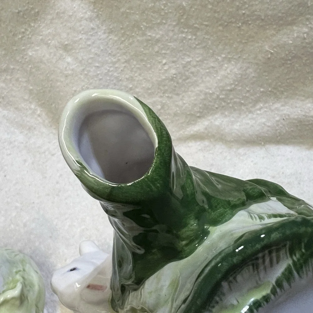 Vintage Taiwan Decorative Bunny In Cabbage Teapot 34‎ oz. Cottage Core